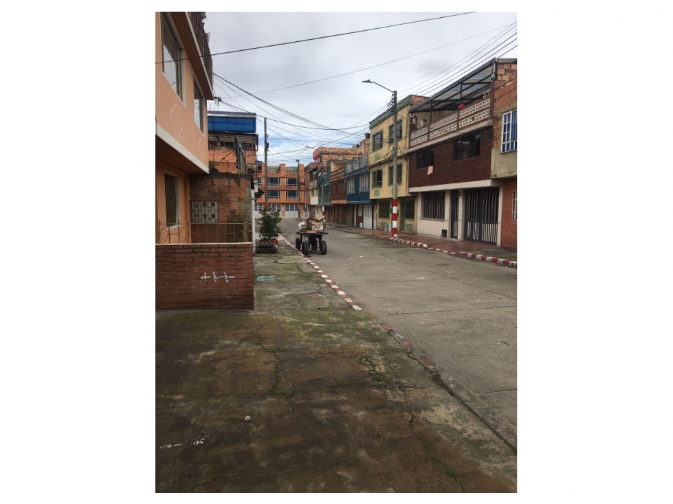 Casa en venta en Fontibon, Bogotá · foto 8 de 14
