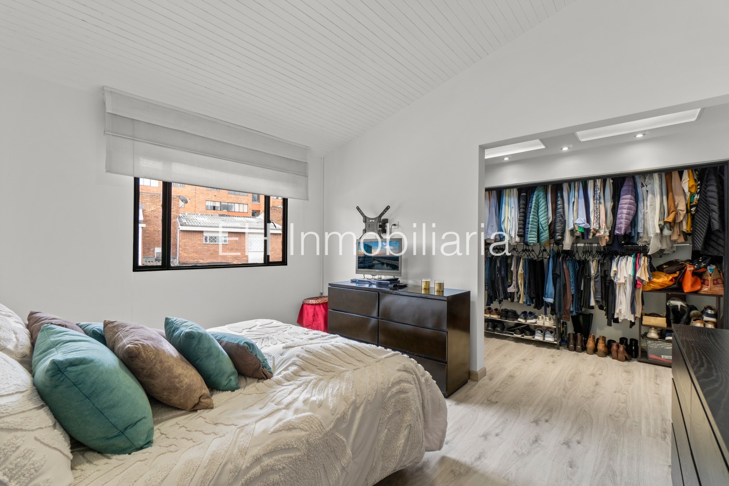 Casa en venta en Lagos De Cordoba, Bogotá · foto 10 de 16