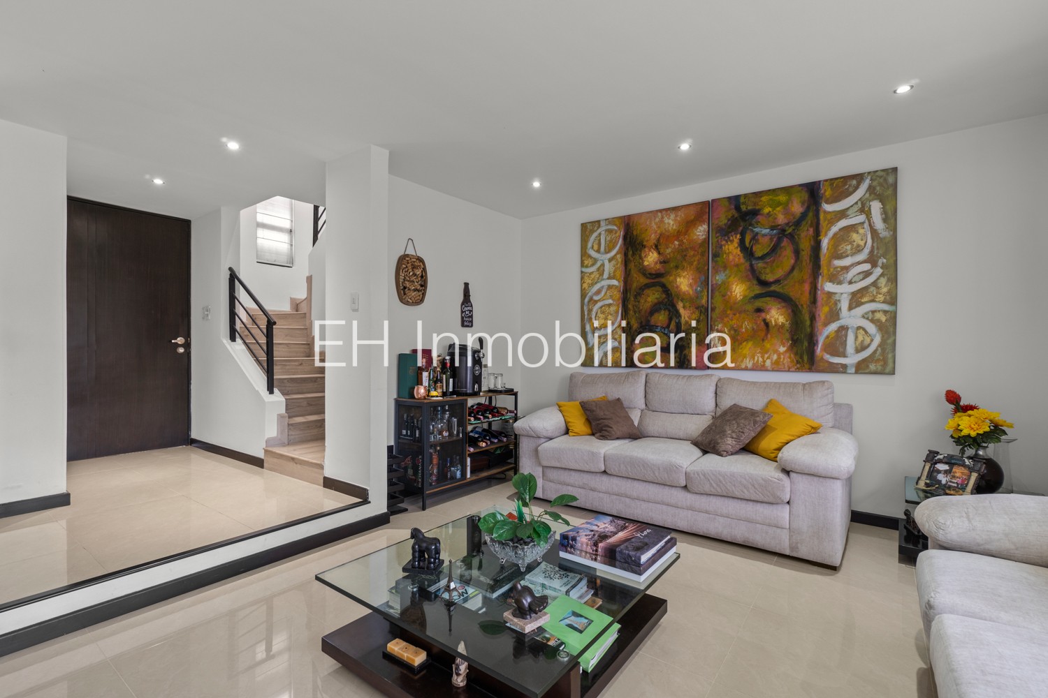Casa en venta en Lagos De Cordoba, Bogotá · foto 4 de 16