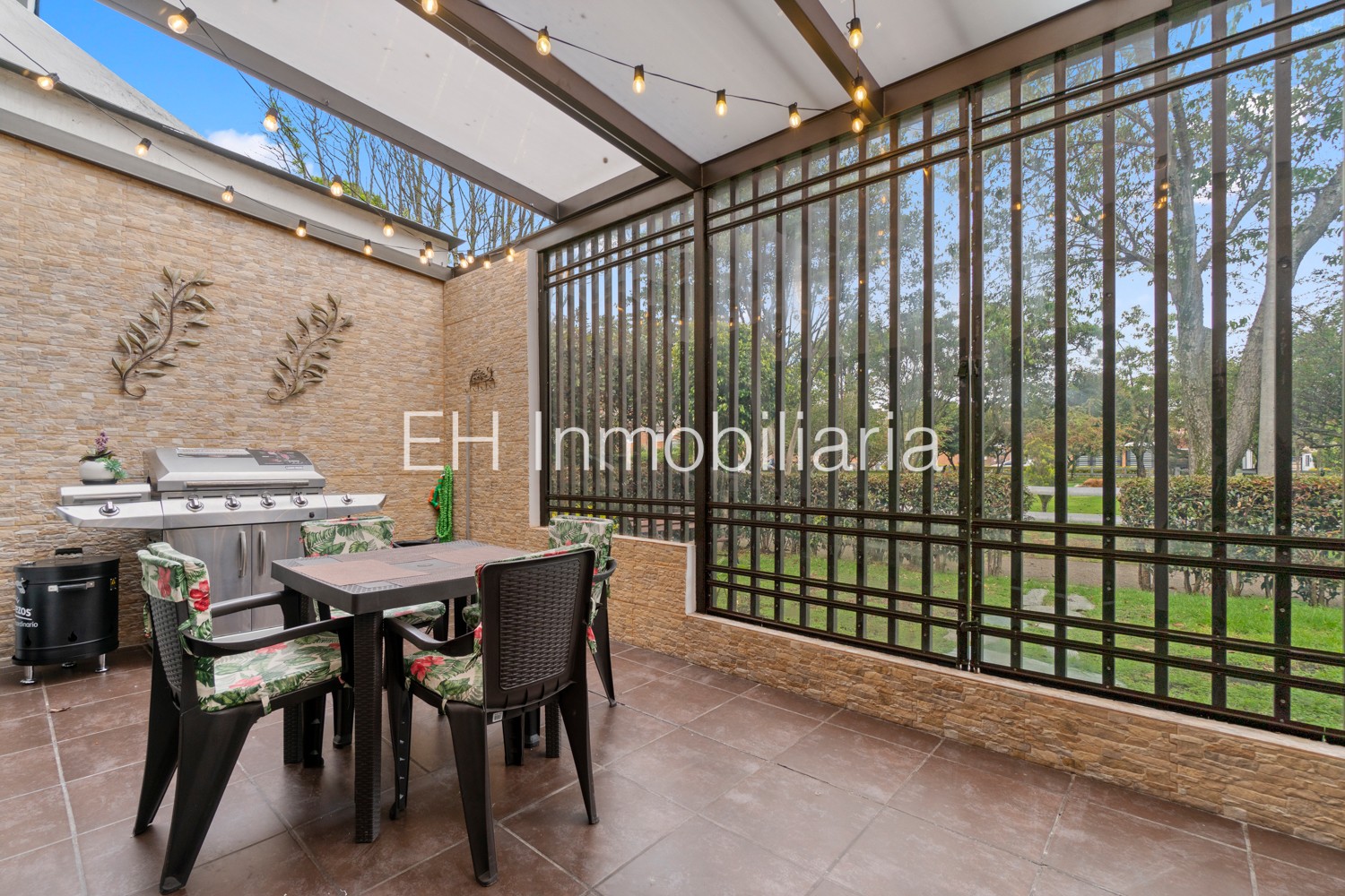 Casa en venta en Lagos De Cordoba, Bogotá · foto 7 de 16