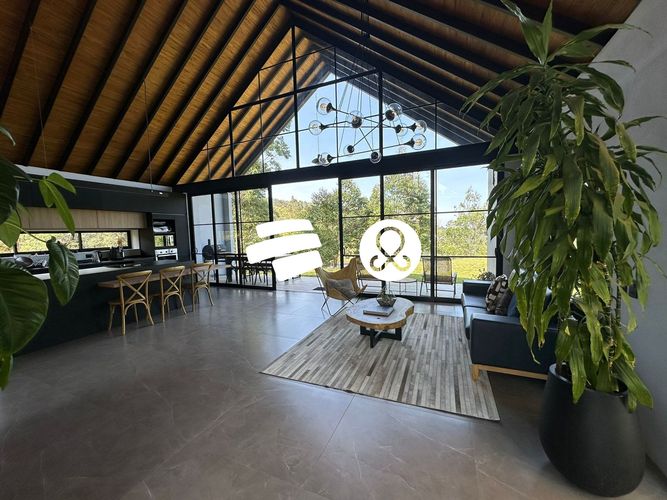 Casa de 3 alcobas en venta en Don Diego, El Retiro, 1750 m² · foto 2 de 10