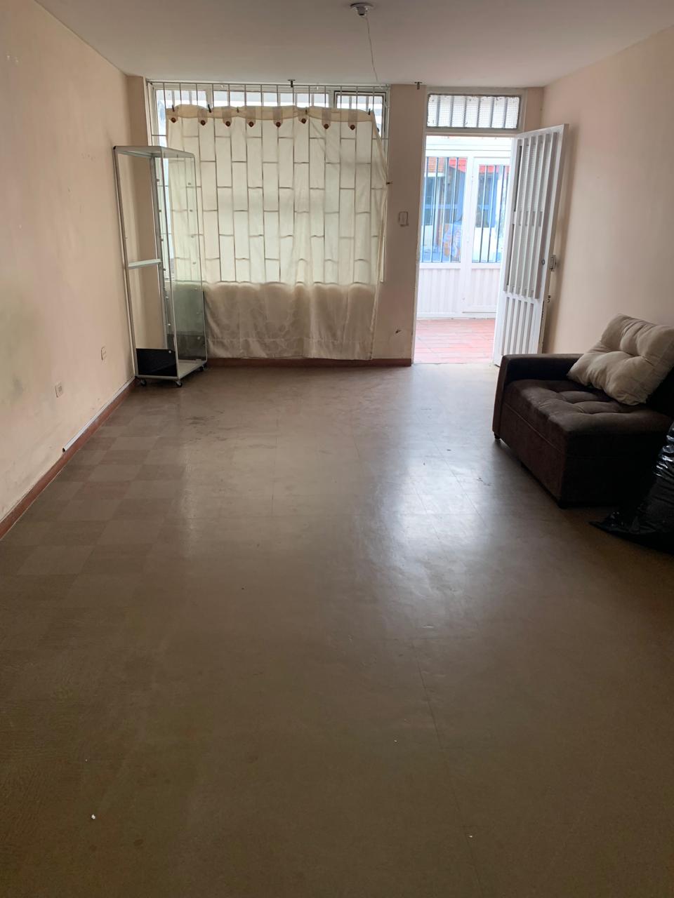 Casa en venta en La Clarita, Bogotá · foto 5 de 16
