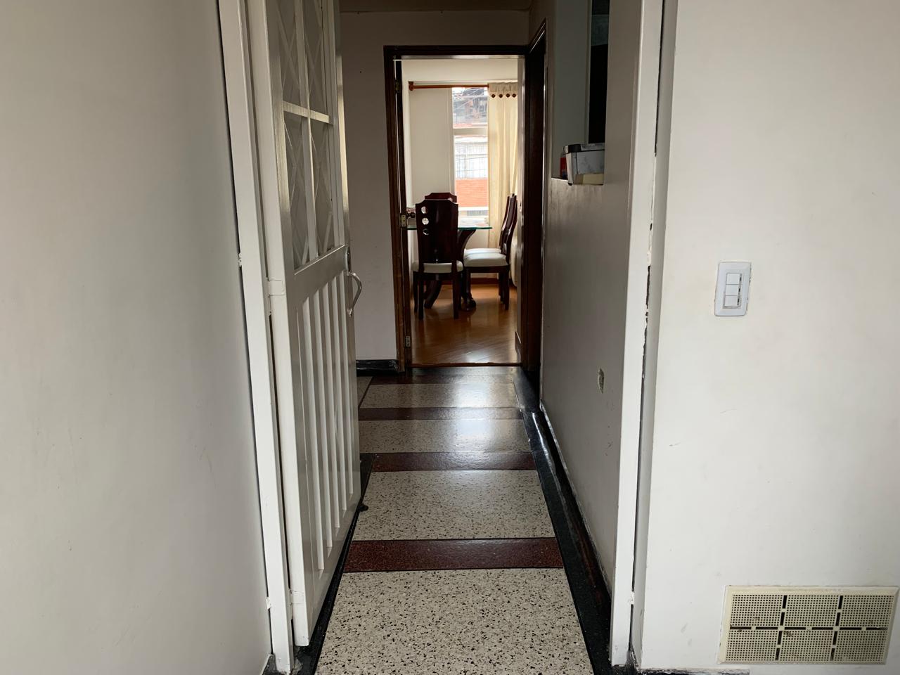Casa en venta en La Clarita, Bogotá · foto 9 de 16