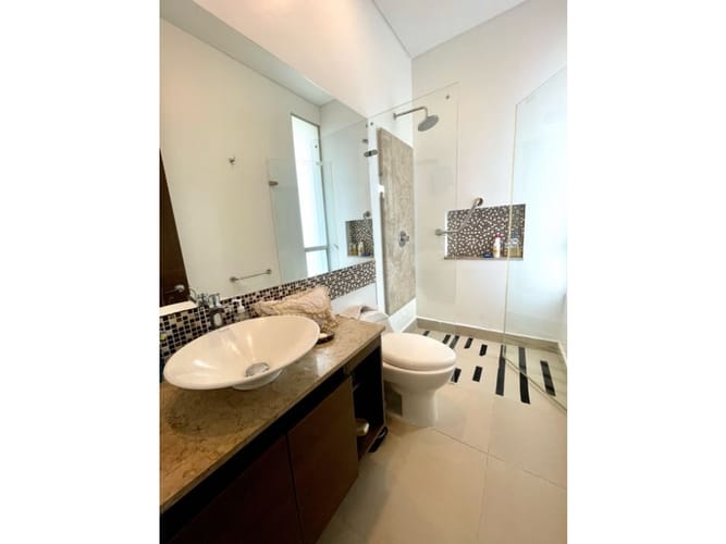 Casa de 4 alcobas en venta en El Caimo, Armenia, 232 m² · foto 11 de 24