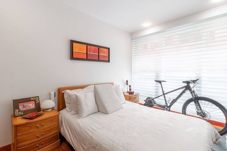 Apartamento de 3 alcobas en venta en Chicó Reservado, Bogotá, 184 m² · foto 9 de 23