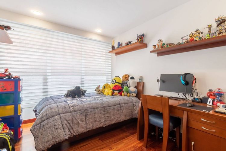 Apartamento de 3 alcobas en venta en Chicó Reservado, Bogotá, 184 m² · foto 15 de 23