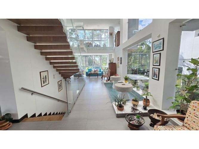 Casa de 5 alcobas en venta en Menzuly, Piedecuesta, 1026 m² · foto 6 de 23