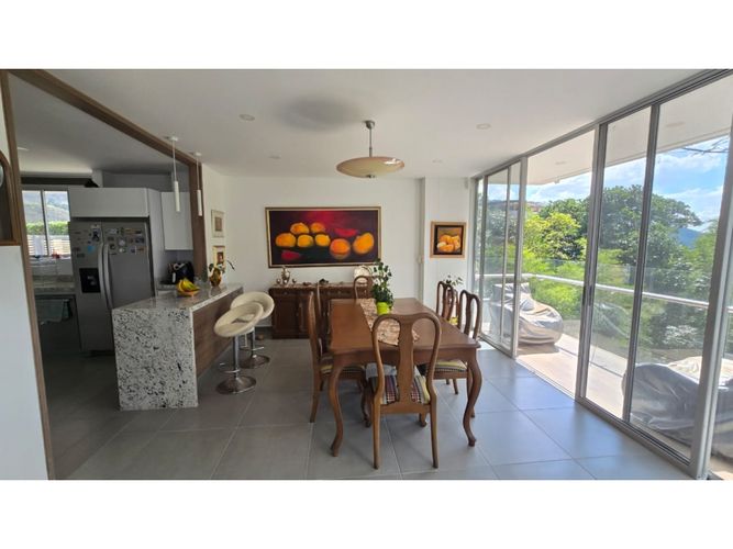 Casa de 5 alcobas en venta en Menzuly, Piedecuesta, 1026 m² · foto 10 de 23