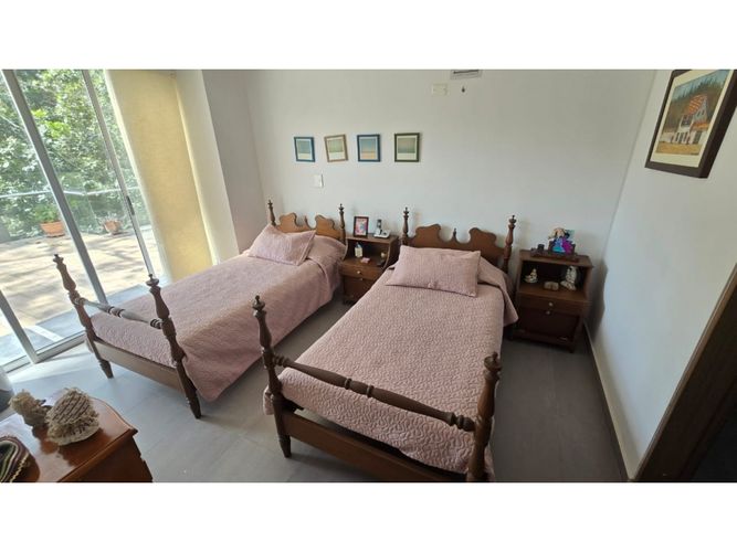 Casa de 5 alcobas en venta en Menzuly, Piedecuesta, 1026 m² · foto 11 de 23