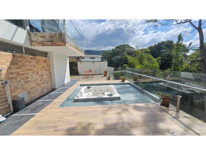 Casa de 5 alcobas en venta en Menzuly, Piedecuesta, 1026 m² · foto 22 de 23