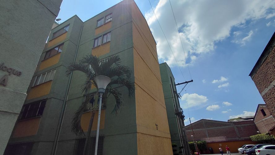 Apartamento de 3 alcobas en venta en Manzanares, Cali, 72 m² · foto 2 de 24