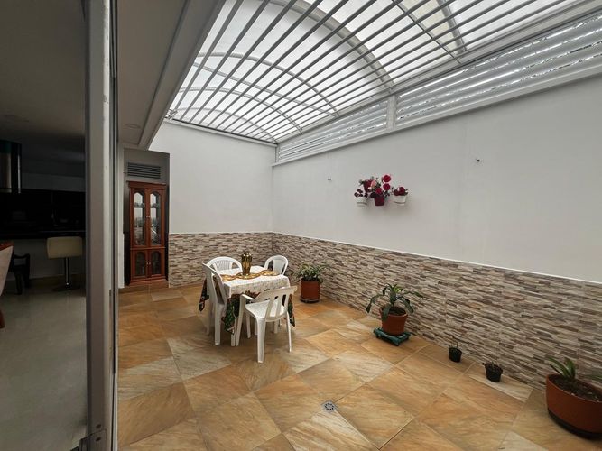 Casa de 3 alcobas en venta en Lagos Del Cacique, Bucaramanga, 214 m² · foto 5 de 24