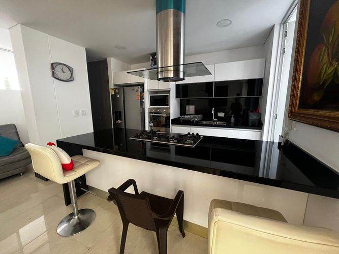 Casa de 3 alcobas en venta en Lagos Del Cacique, Bucaramanga, 214 m² · foto 6 de 24