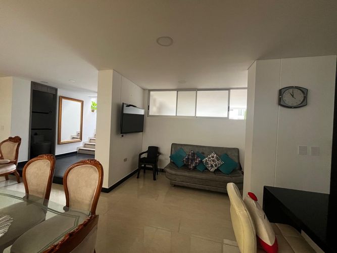 Casa de 3 alcobas en venta en Lagos Del Cacique, Bucaramanga, 214 m² · foto 8 de 24
