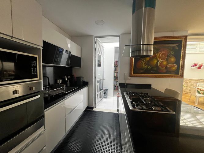 Casa de 3 alcobas en venta en Lagos Del Cacique, Bucaramanga, 214 m² · foto 10 de 24