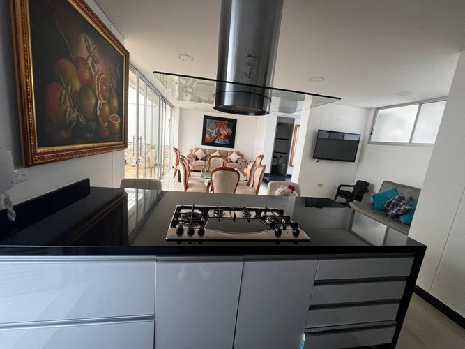 Casa de 3 alcobas en venta en Lagos Del Cacique, Bucaramanga, 214 m² · foto 13 de 24