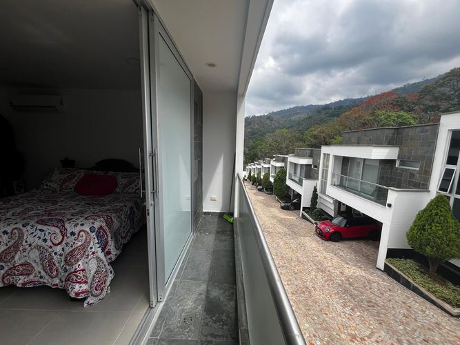 Casa de 3 alcobas en venta en Lagos Del Cacique, Bucaramanga, 214 m² · foto 21 de 24