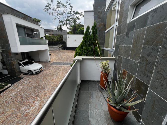Casa de 3 alcobas en venta en Lagos Del Cacique, Bucaramanga, 214 m² · foto 23 de 24