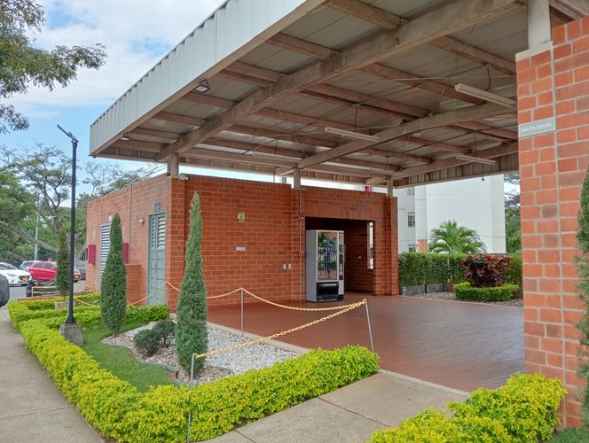 Apartamento de 2 alcobas en venta en Cr. Los Naranjos, Jamundí, 62 m² · foto 4 de 24
