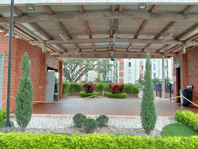 Apartamento de 2 alcobas en venta en Cr. Los Naranjos, Jamundí, 62 m² · foto 6 de 24