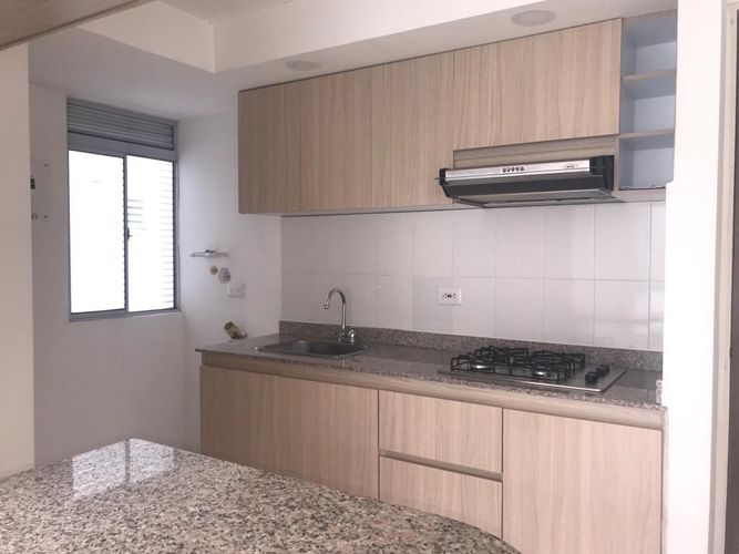 Apartamento de 2 alcobas en venta en Cr. Los Naranjos, Jamundí, 62 m² · foto 10 de 24