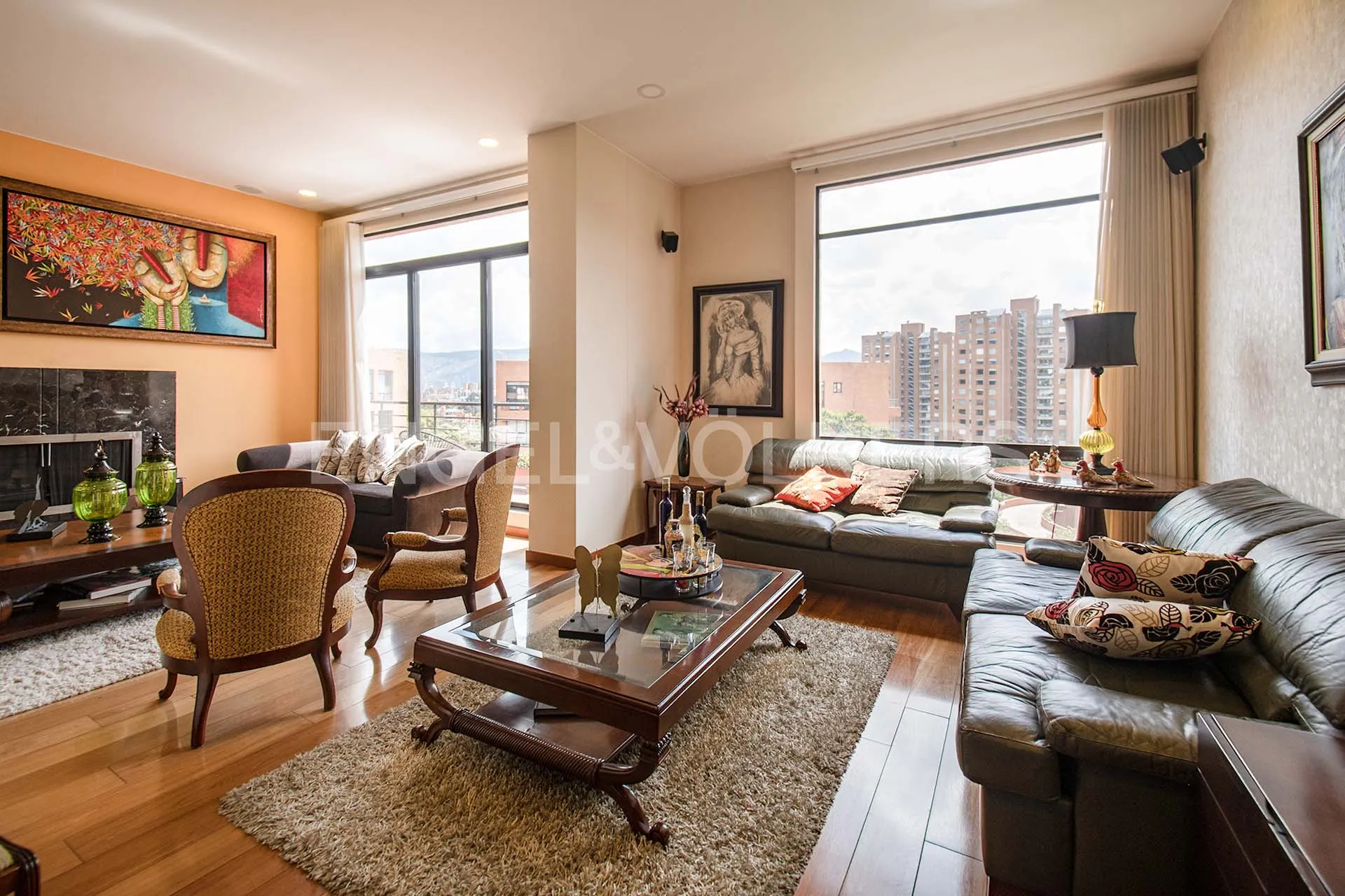 Apartamento en venta en Gratamira, Bogotá · foto 2 de 24