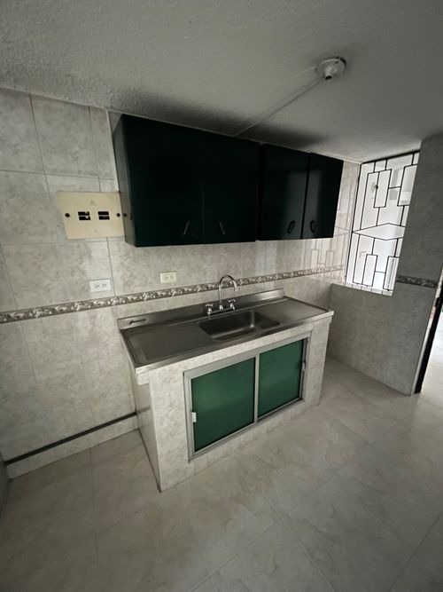 Casa de 5 alcobas en venta en Alamos, Cali, 125 m² · foto 3 de 24