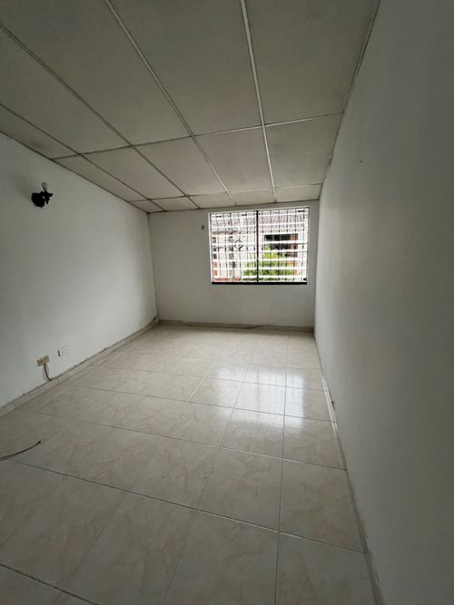 Casa de 5 alcobas en venta en Alamos, Cali, 125 m² · foto 10 de 24