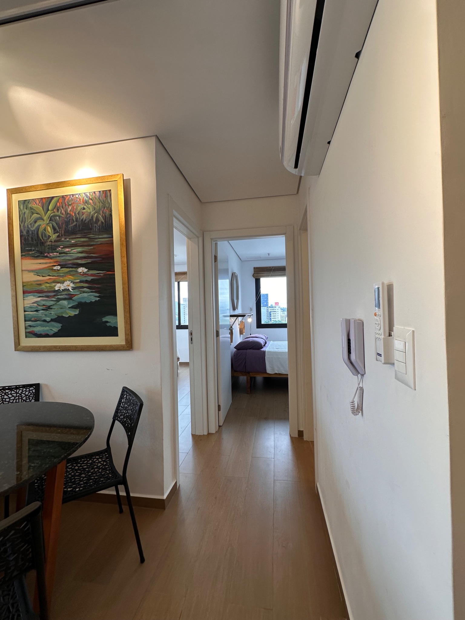VENDO DEPARTAMENTO AMOBLADO DE DOS DORMITORIOS EN EL EJE CORPORATIVO BARRIO LAS LOMAS ASUNCIÓN — foto 2