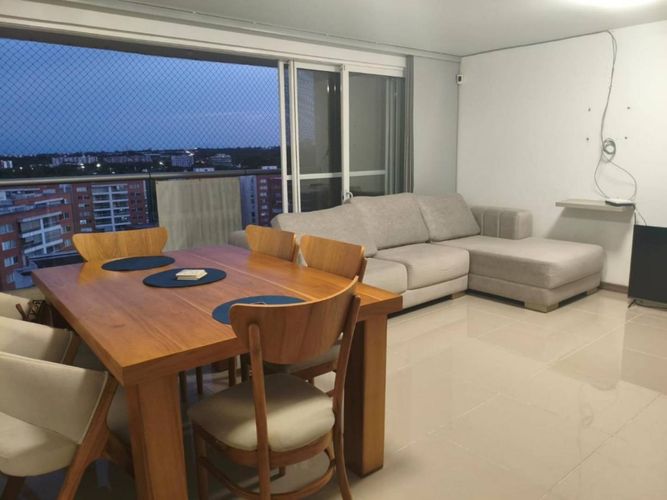 Apartamento de 3 alcobas en venta en Valle Del Lili, Cali, 100 m² · foto 3 de 15