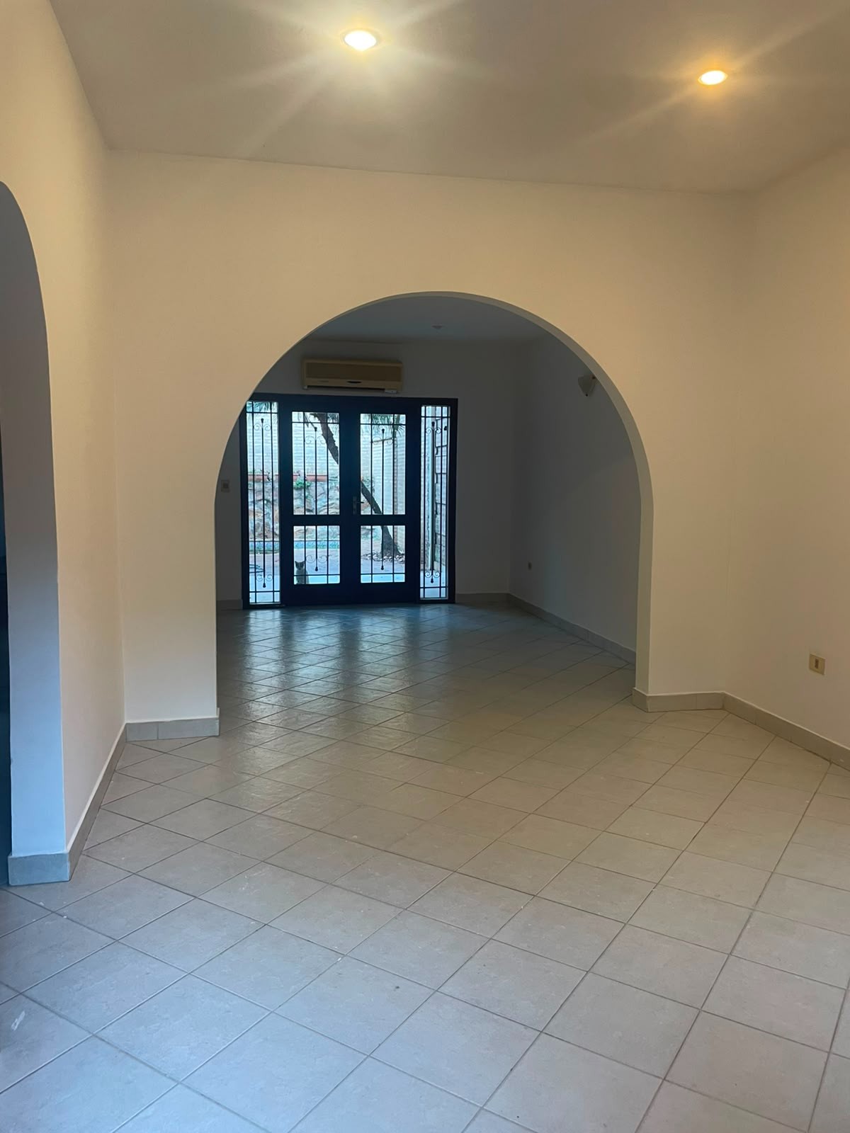 Dúplex en alquiler en Mariscal López, Asunción — foto 2
