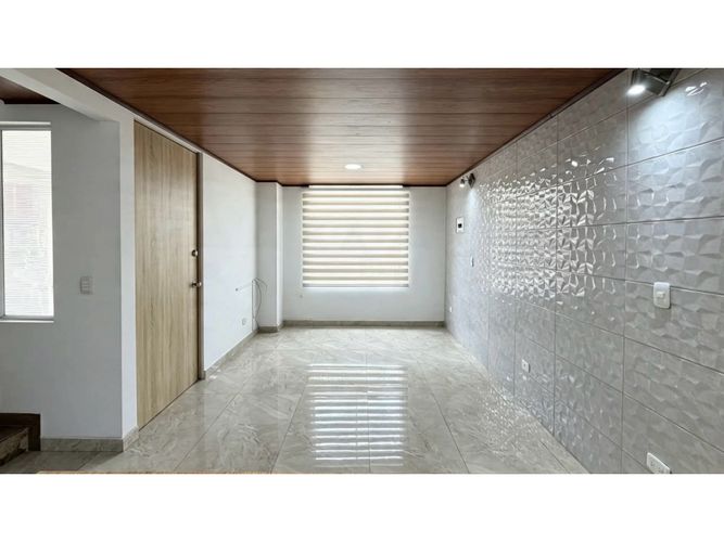 Casa de 3 alcobas en venta en Cr Las Flores Del Campestre I, Palmira, 95 m² · foto 2 de 18