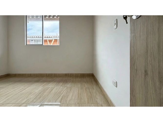 Casa de 3 alcobas en venta en Cr Las Flores Del Campestre I, Palmira, 95 m² · foto 13 de 18