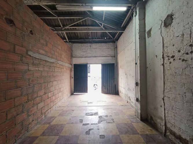 Local en arriendo en El Poblado, Medellín, 30 m² · foto 9 de 9