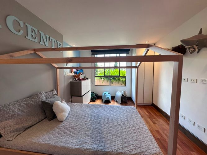 Apartamento de 3 alcobas en venta en El Poblado, Medellín, 232 m² · foto 13 de 20