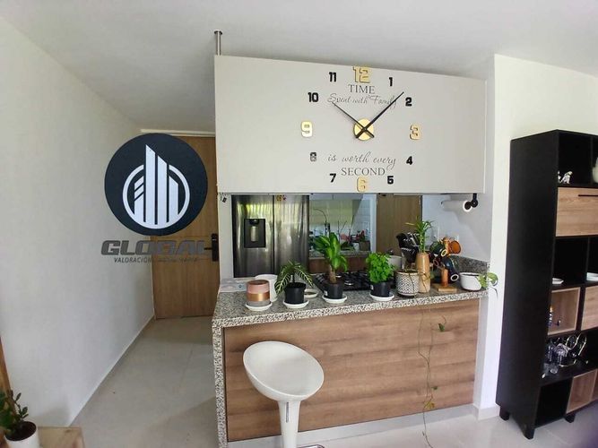 Apartamento de 3 alcobas en venta en Cañaveral, Floridablanca, 62 m² · foto 3 de 13