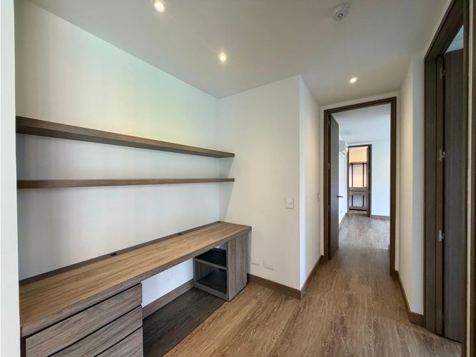 Apartamento de 2 alcobas en arriendo en Los Balsos, Medellín, 105 m² · foto 7 de 16