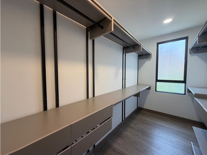 Apartamento de 2 alcobas en arriendo en Los Balsos, Medellín, 105 m² · foto 10 de 16