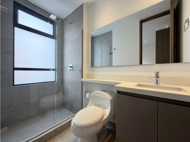 Apartamento de 2 alcobas en arriendo en Los Balsos, Medellín, 105 m² · foto 11 de 16