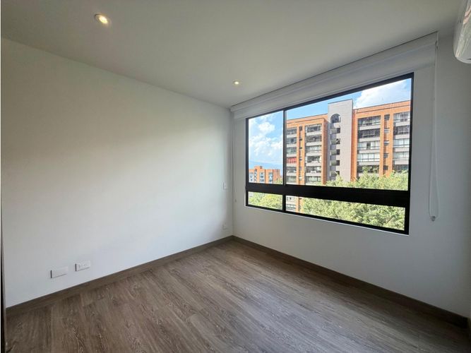 Apartamento de 2 alcobas en arriendo en Los Balsos, Medellín, 105 m² · foto 12 de 16