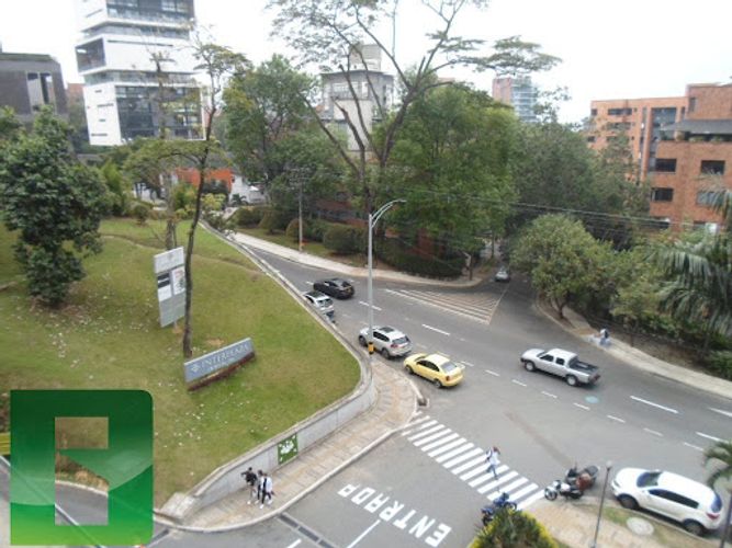 Oficina en arriendo en Las Lomas No.1, Medellín, 35 m² · foto 10 de 18