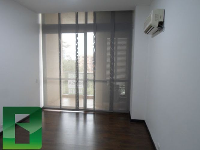 Oficina en arriendo en Las Lomas No.1, Medellín, 35 m² · foto 11 de 18