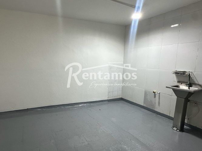 Bodega en venta en Playa Rica, Itagüí, 185 m² · foto 5 de 16