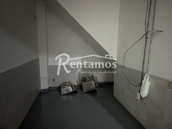 Bodega en venta en Playa Rica, Itagüí, 185 m² · foto 11 de 16