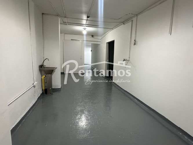Bodega en venta en Playa Rica, Itagüí, 185 m² · foto 14 de 16
