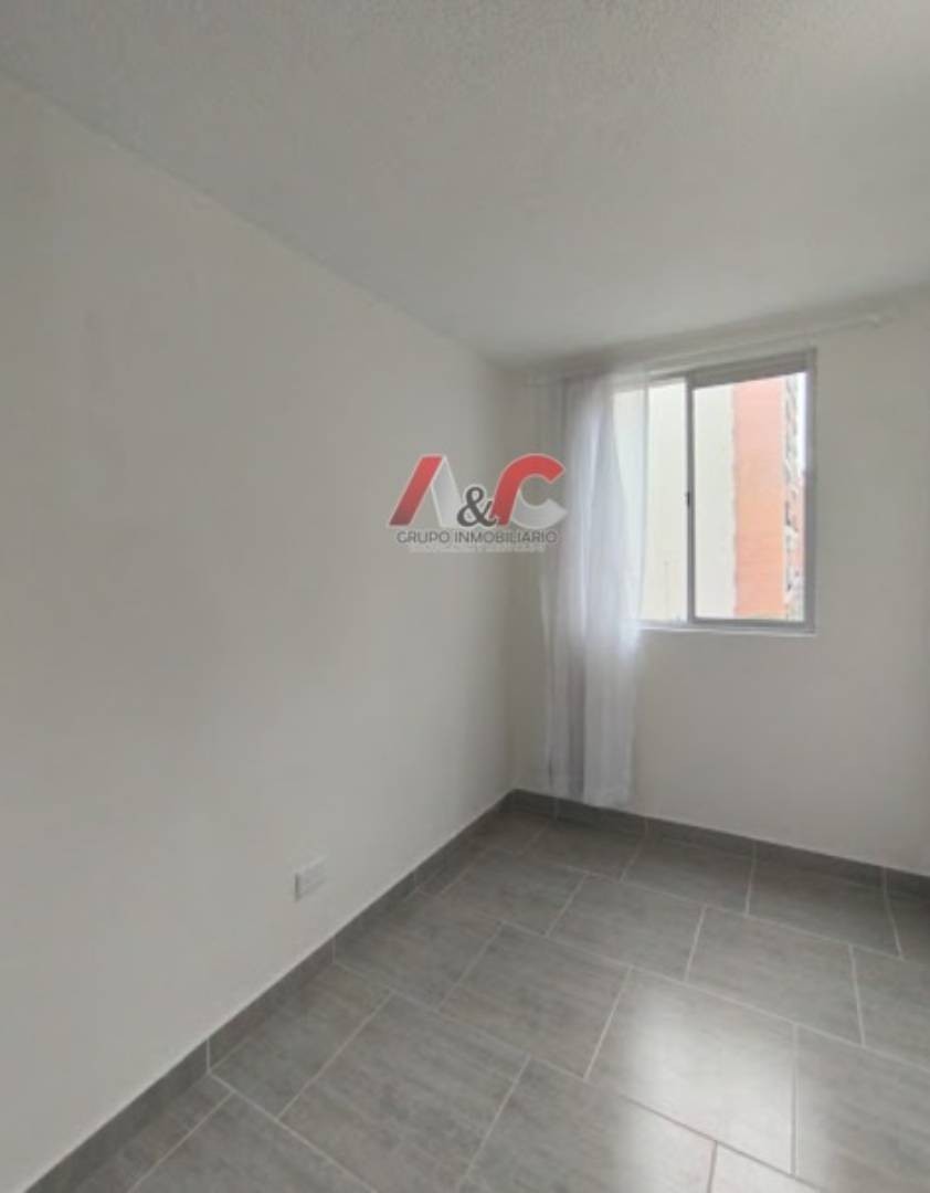 Apartamento en venta en Cerezos, Mosquera · foto 2 de 9