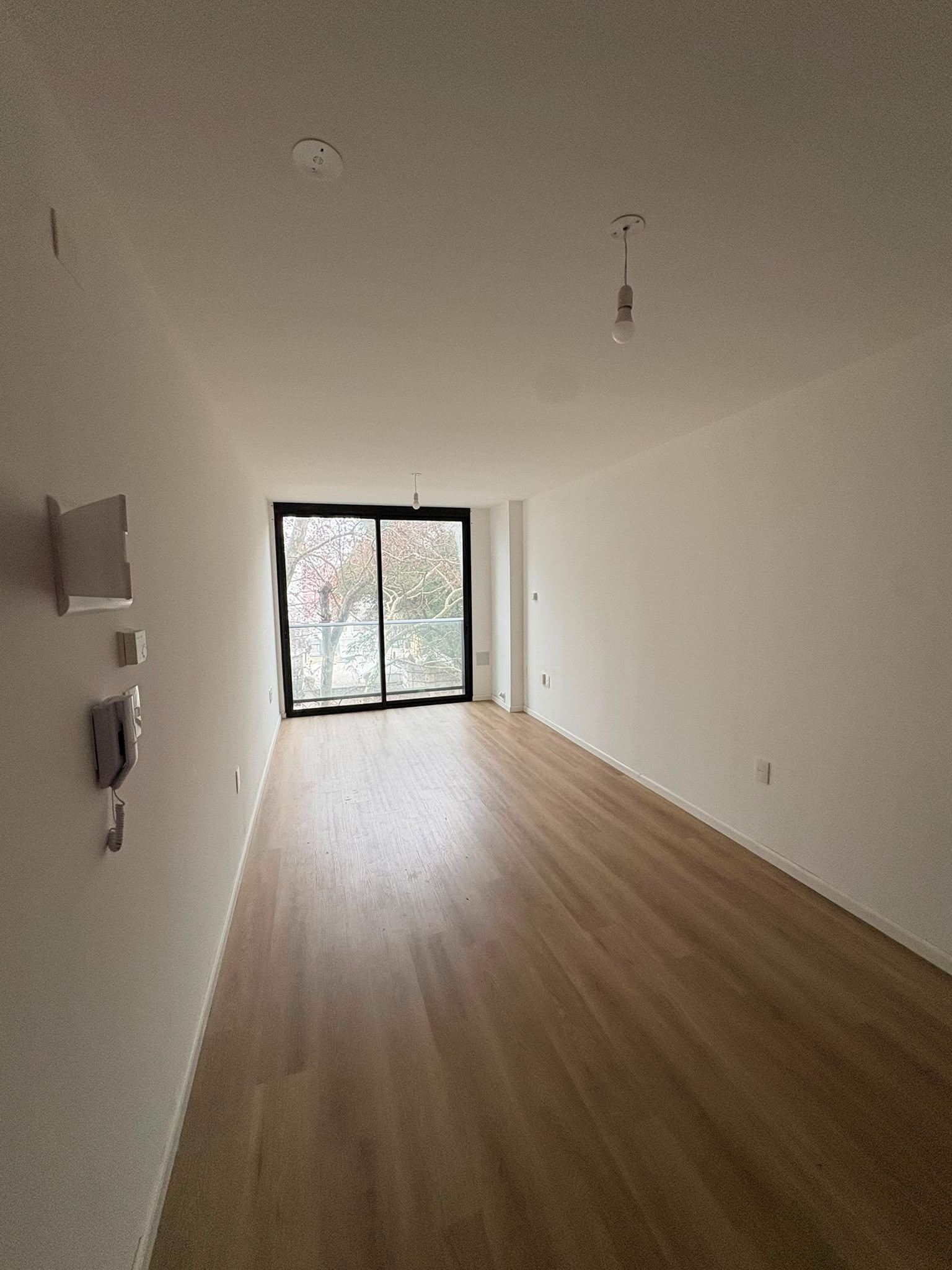 Alquiler .Exclusivo Monoambiente Moderno en Pocitos:  Estilo y Confort. Unidad 504