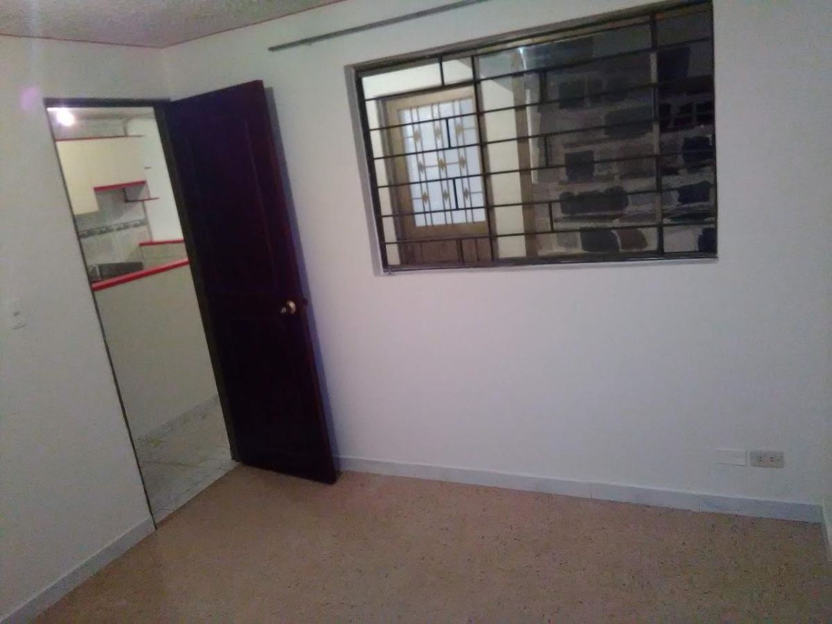 Casa en venta en Engativá, Bogotá · foto 9 de 19