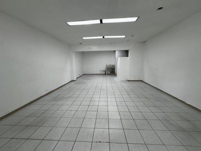Local en arriendo en La Esmeralda, Itagüí, 100 m² · foto 2 de 13