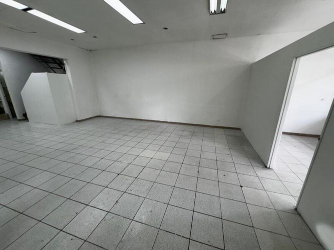 Local en arriendo en La Esmeralda, Itagüí, 100 m² · foto 3 de 13